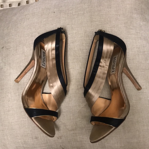 BADGLEY MISCHKA Gorgeous Black Suede and Gold Satin Evening Heels - Picture 1 of 7